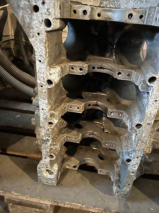 Блок от v8 mercedes