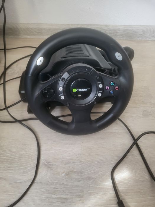 Ps 3 cu toate accesoriile ce se văd în foto