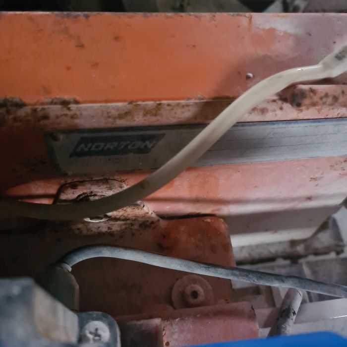 Clipper Norton masina de tăiat pavele piatra cu apa