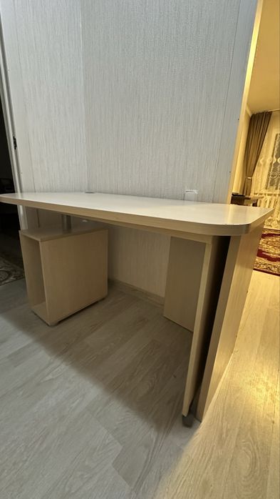 Выдвижной Компьютерный стол