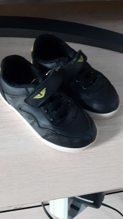 Кроссовки детские