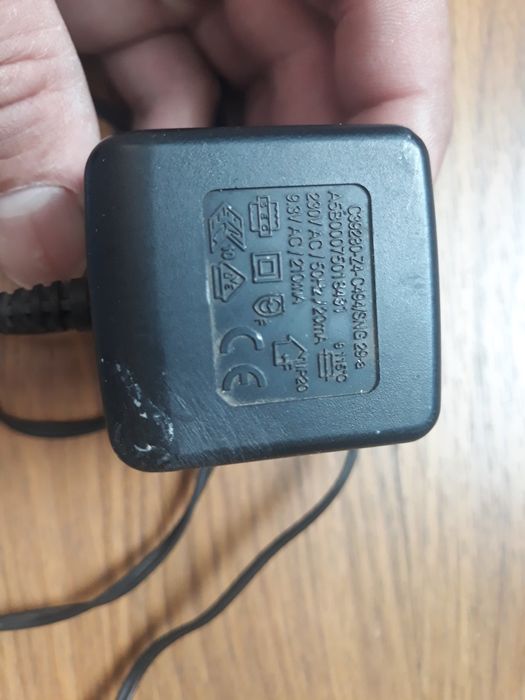 incarcator,Alimentator 9.3V /210mA