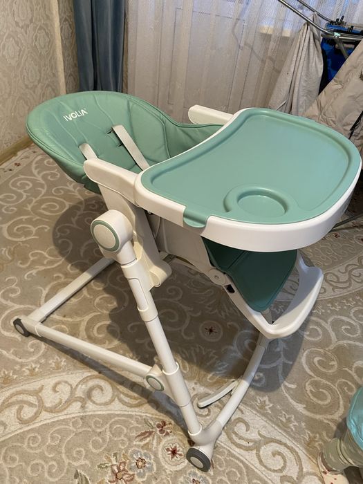 Детский стульчик для кормления
