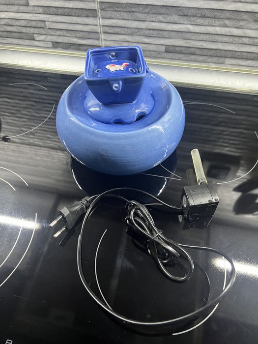 Питьевой фонтанчик для кошек