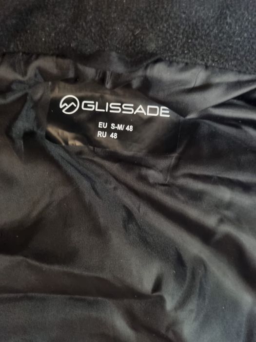 Мужская куртка с капюшоном