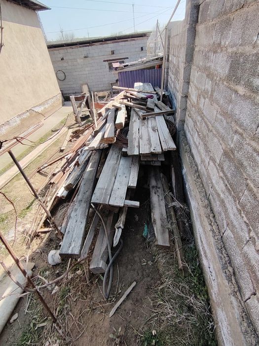 Ағаштар б/у материалдар