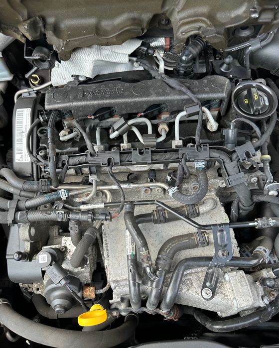 На части Vw Golf 7 1.6tdi CLh комби Голф 105кс дистроник навигация