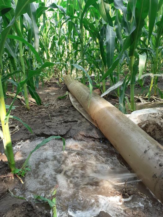 Помпа за поливане на земеделска земя.