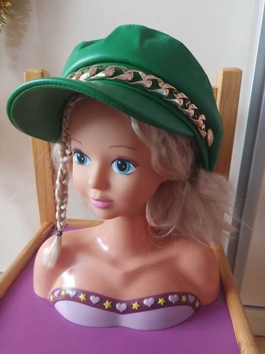 Sapca noua, verde piele ecologica