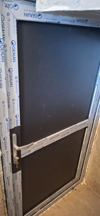 Montaj profesional pt usi metalice,lemn,pvc,mdf etc