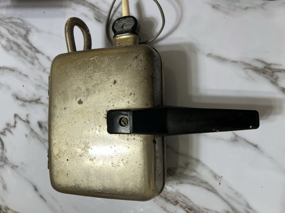 Электро вафелница советская