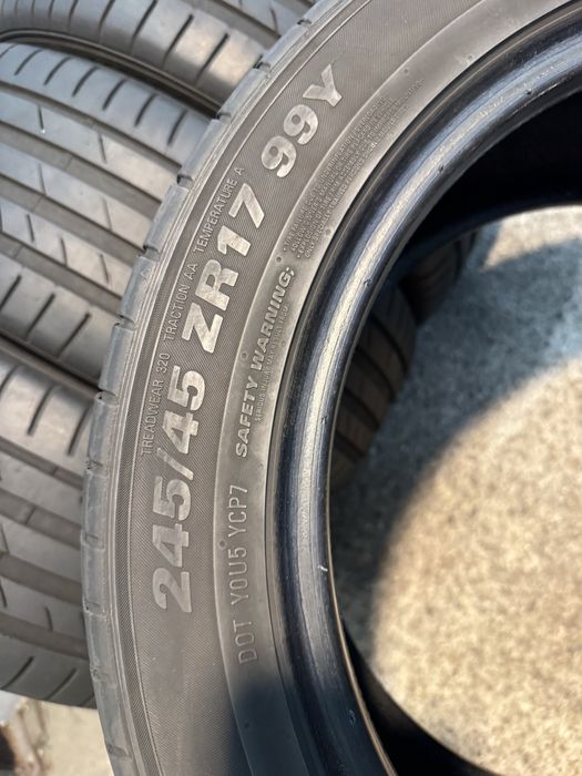 Гуми 245/45/17 KUMHO Ecsta