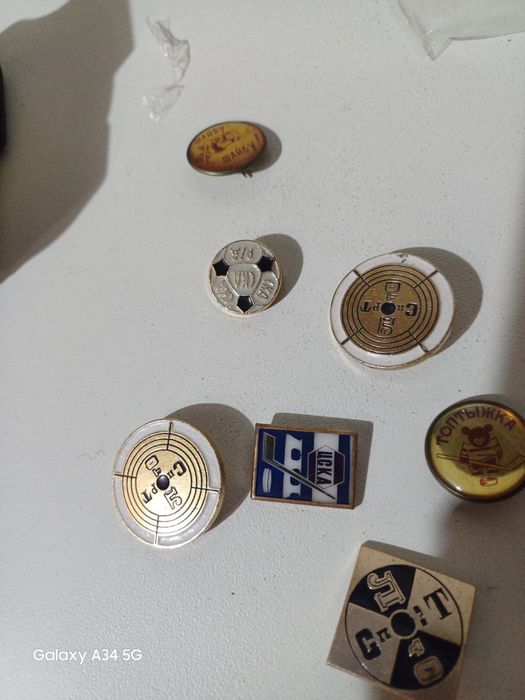 Стари спортни значки