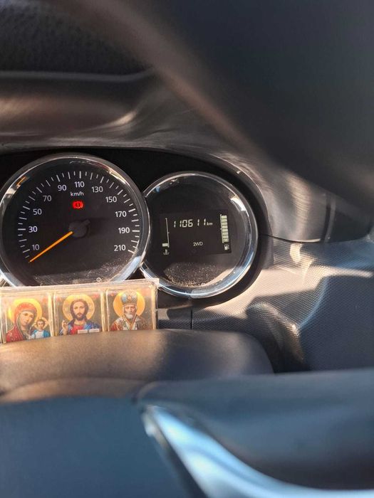 продам  рено дастер