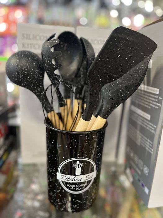 Комплект силиконови прибори за готвене  11части + поставка