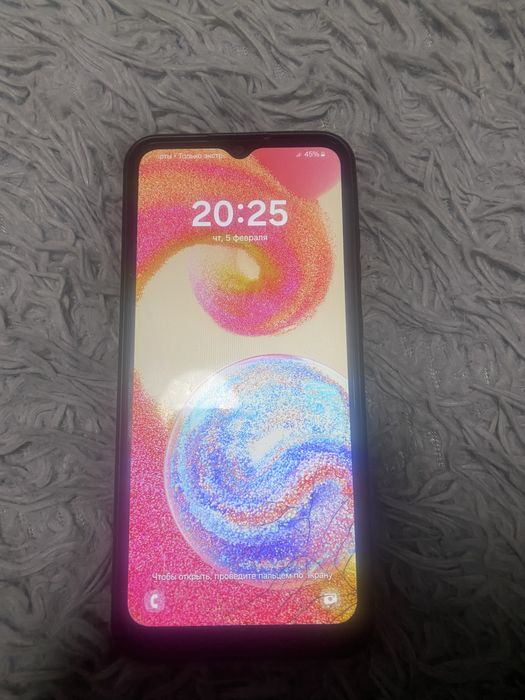 Самсунг А04е продам
