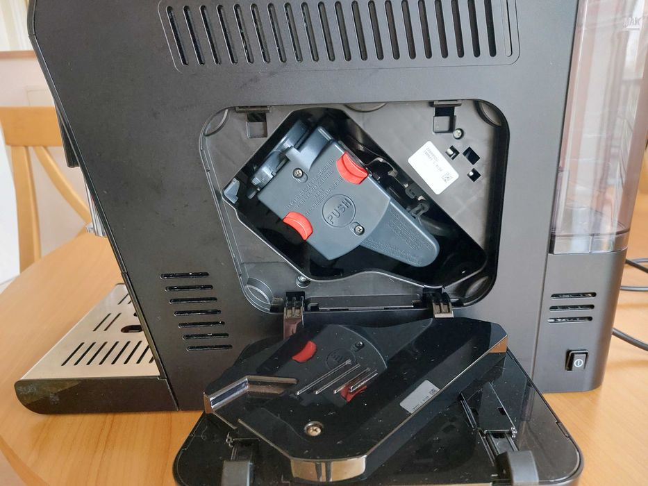 Espressor DeLonghi Autentica _ impecabil