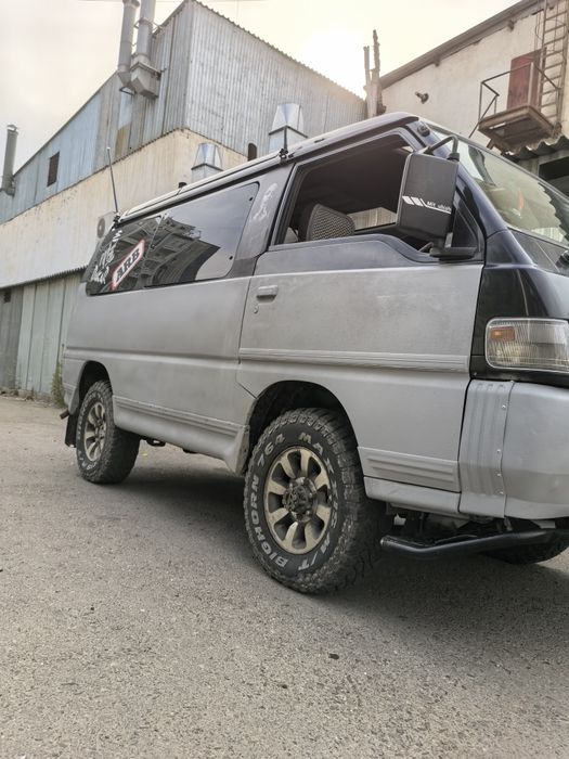 Продам Митсубиси Делика 2.5 дизель