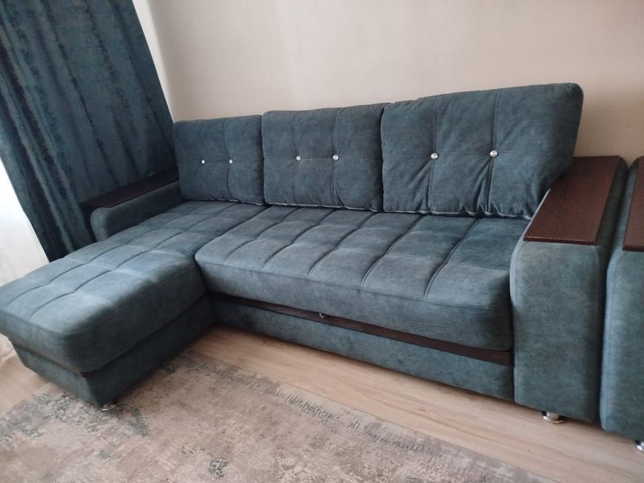 Диван угловой с креслом и пуфиком