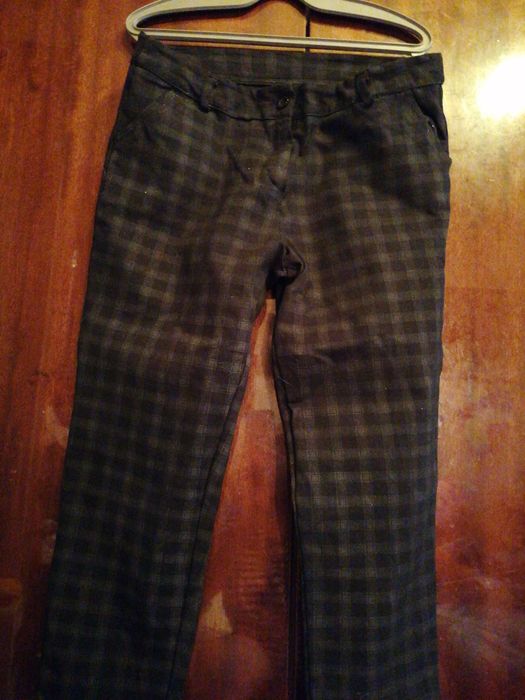 Модерен дамски панталон, масленозелено каре с брокат, еластичен