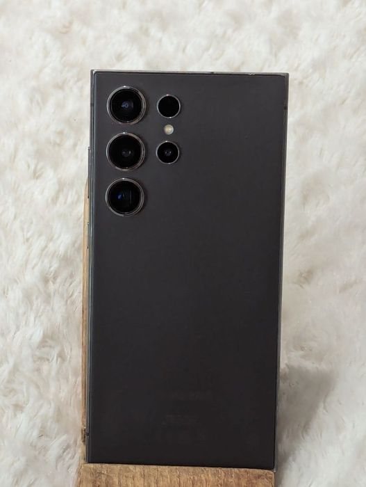 Samsung S24 ultra 256/12gb