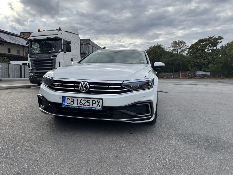 Продавам Пасат B8 variant GTE