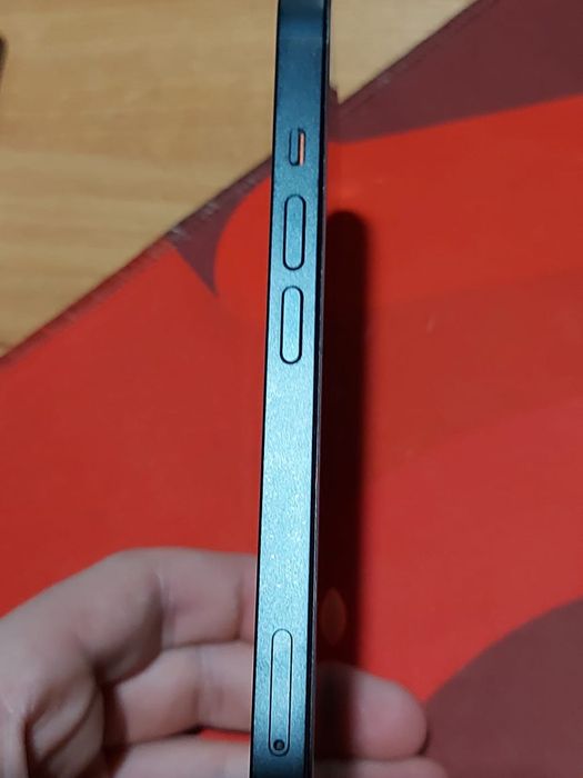 Продам айфон 13 акб 89