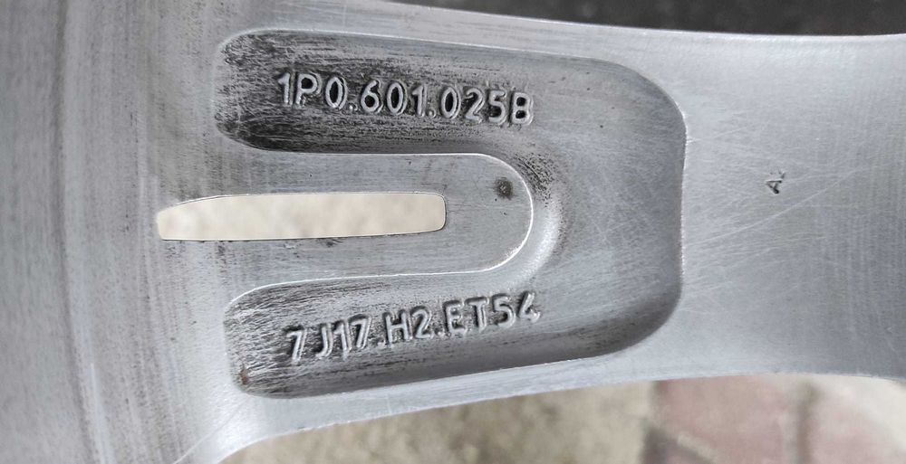 4бр. Оригинални алуминиеви джанти за Seat 17 5x112