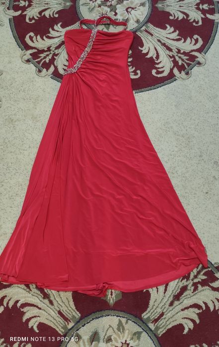 Продаются платья