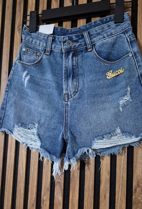 Pantaloni scurți de blugi