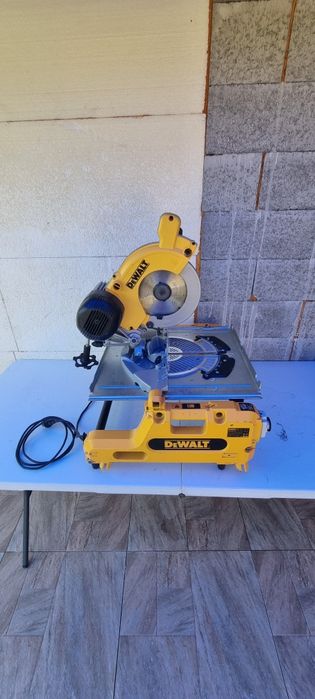 Circular DEWALT DW 743 N 2000 W