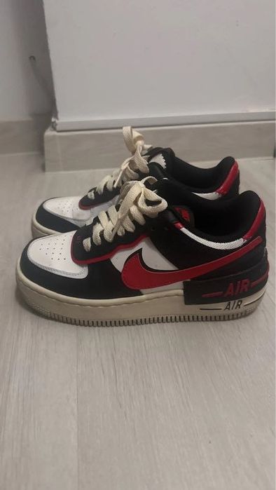 adidasi nike fara defecte