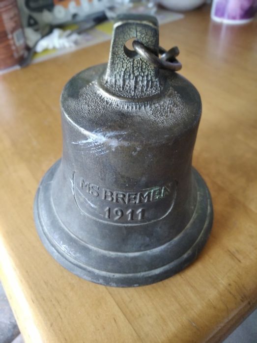 Бронзова камбана Немска
