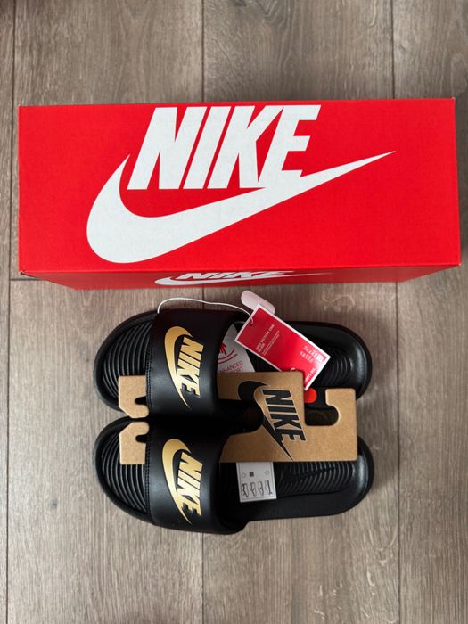 Чехли Nike / 40 и 42.5