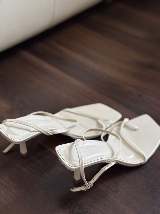 Sandale Zara!Foarte comode!