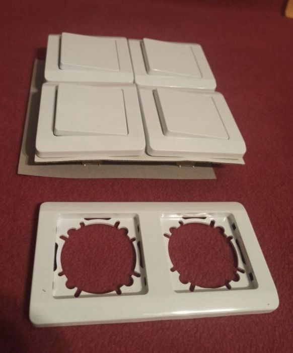 Set 4 intrerupatoare. NOU, nefolosit