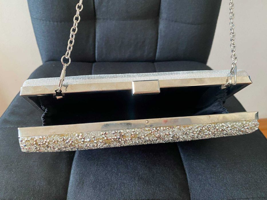 Абитуриентска чанта