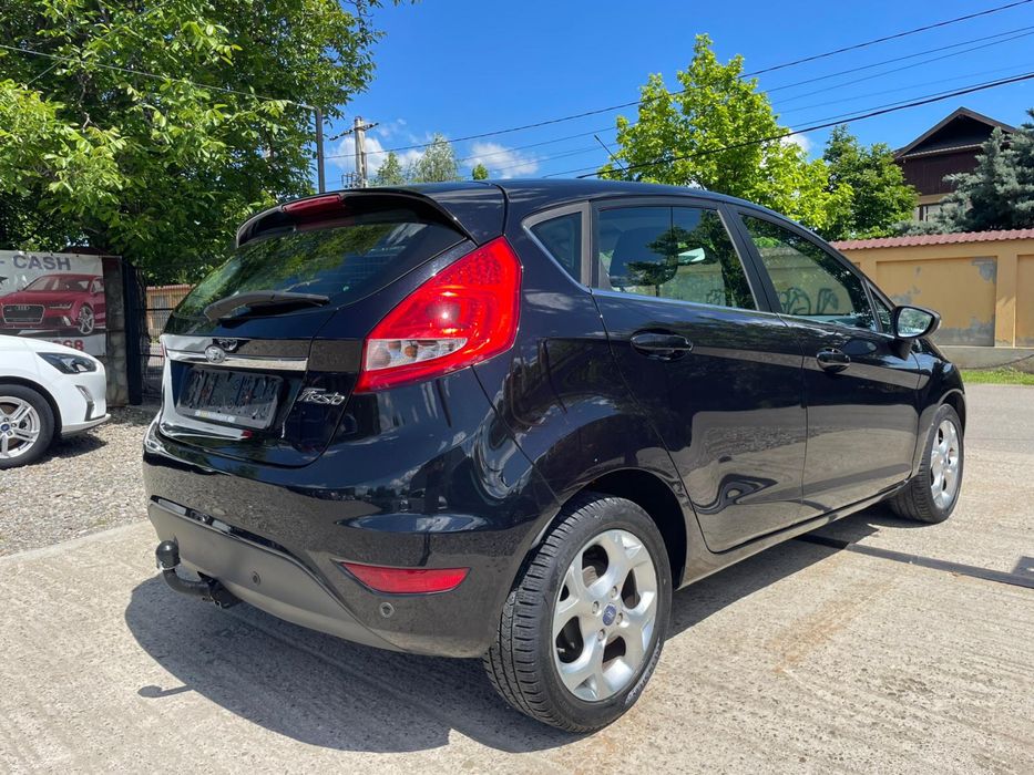 Ford fiesta 1.4 benzina 2009 titanium 97 cp RATE FIXE
