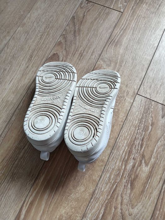 Маратонки найк 32н.