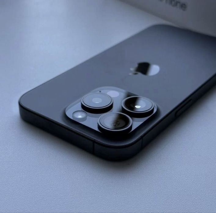 Айфон 15 про макс 256