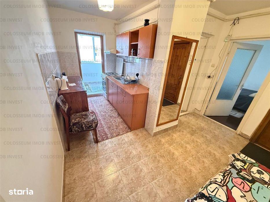 Calea Bucuresti-Paraului apartament 2 camere decomandat ,balcon mare