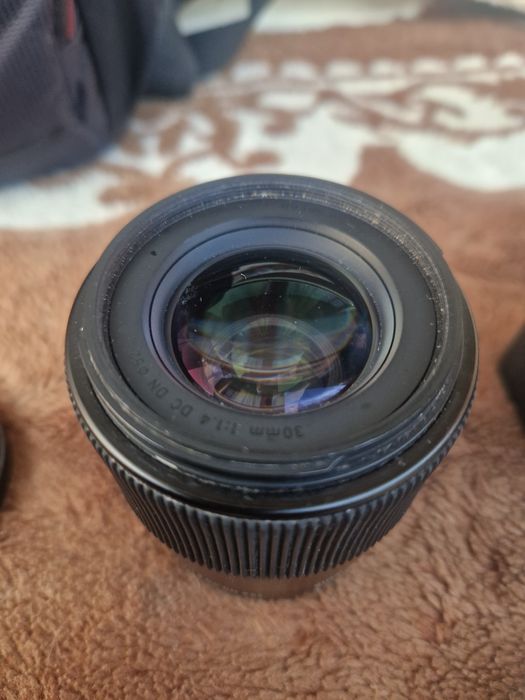 Sigma 30mm f/1.4 DC DN  Sony E