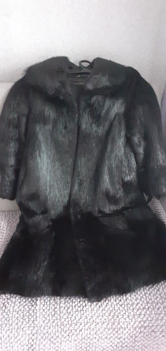 Шуба нутриевая б/у