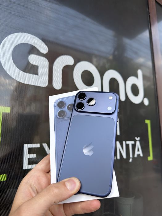 iPhone 17 Pro Max Blue ca NOU * GRAND * Garantie 1 AN