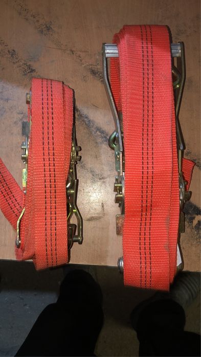 Стяжной ремень разных размеров и разной грузоподемностью