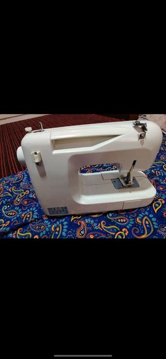 Тикув машинаси яхши холатда