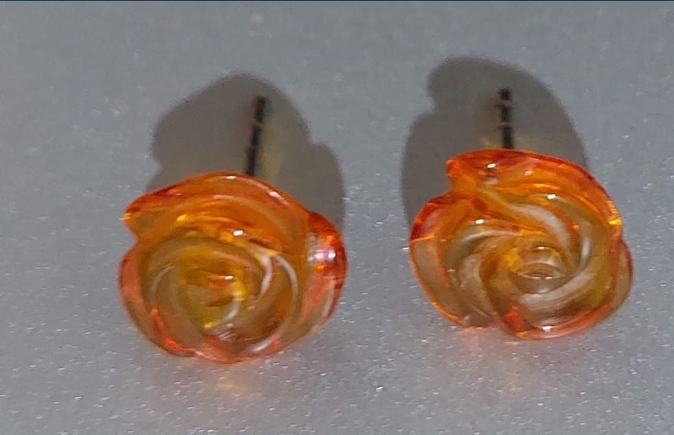 Серьги гвоздика янтарь