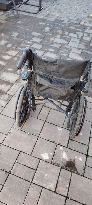 Cărucior dizabilități