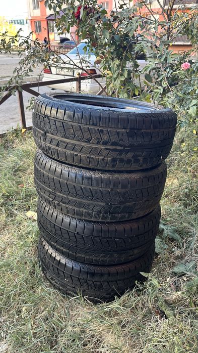 Зимний шины 225/50R17