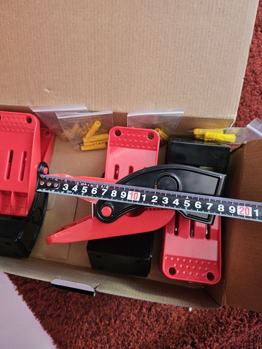 Щипки за стелки за автомивка на самообслужване